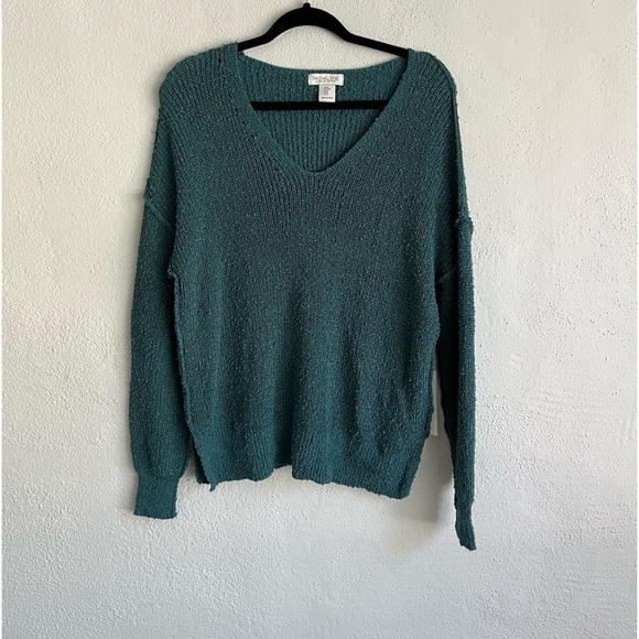 Rachel Zoe Woman Green V-Neck  Oversized Sweater, Size M - Picture 6 of 16